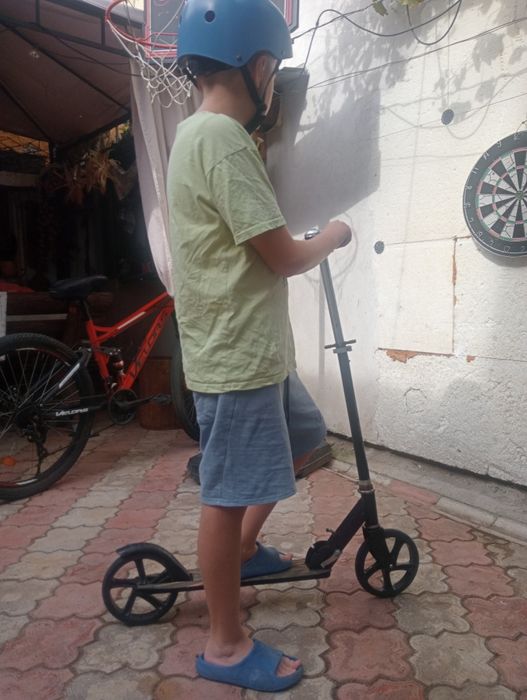 Trotinetă pentru copii