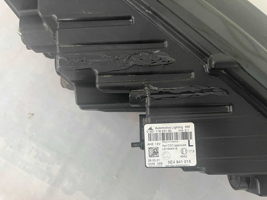 Far stanga full led Skoda Octavia 4 dupa 2020 cod 5E4941015