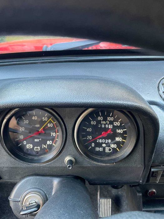 Srochna jiguli 21011 sotiladi