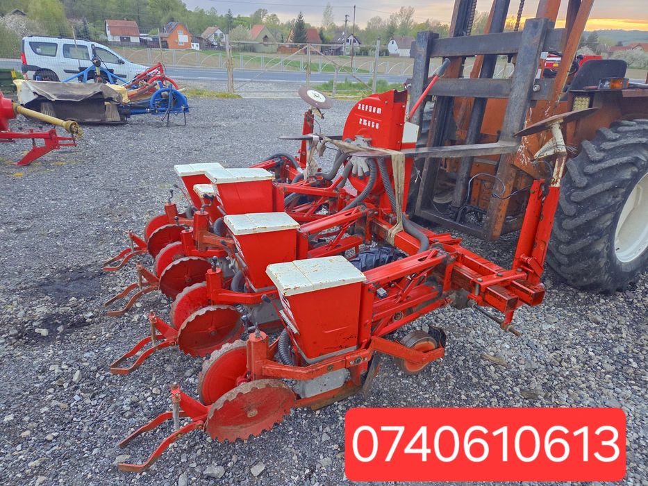 Semanatoare Porumb Pneumatic 4 randuri marca REFORM OMEGA