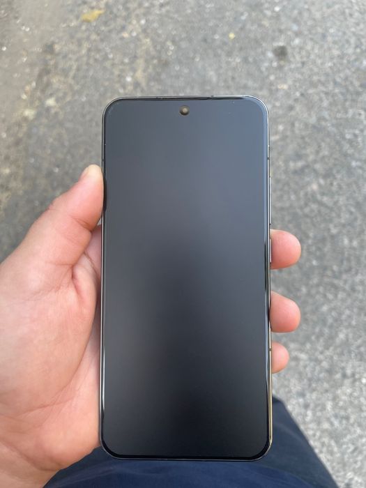 Xiaomi 13 в хорошем состоянии