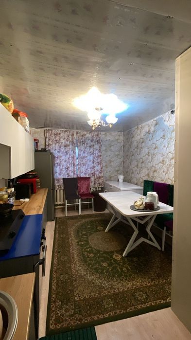 Продам дом красный камень