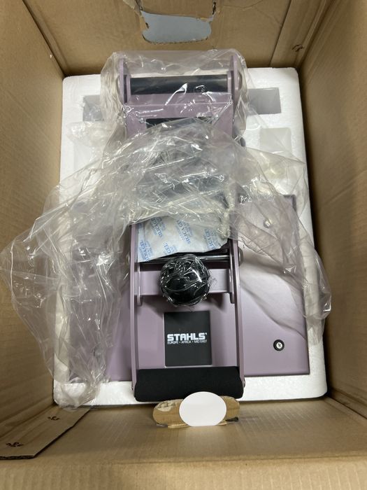 Vand presa termica  A4 noua sigilata.