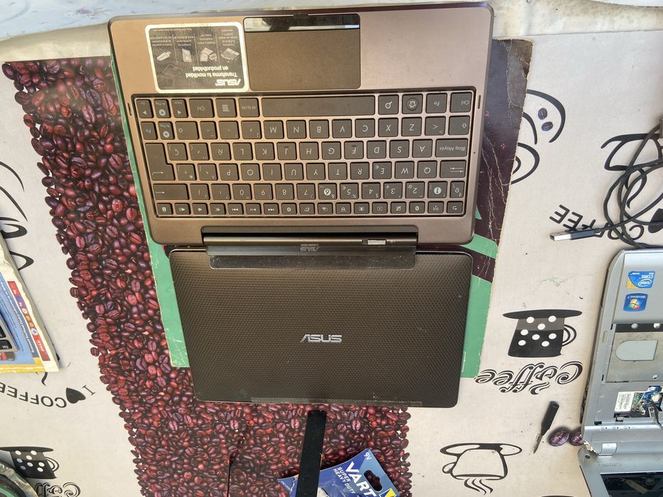 Tableta Asus cu tastaura inclusa
