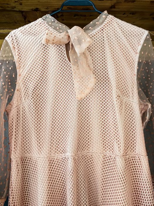 Официална рокля.