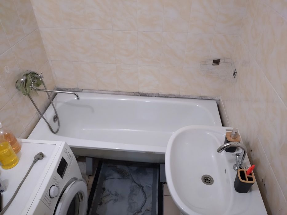 Посуточно 1 ком. кв. 1 этаж.