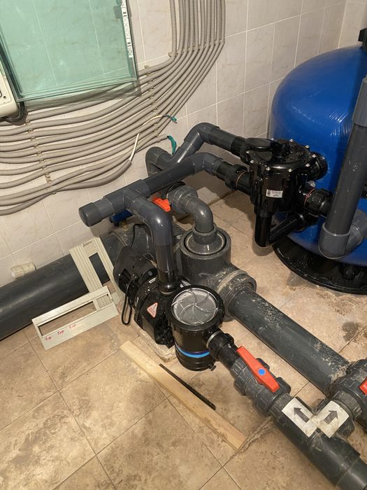 Обслуживание и строительство бассейнов