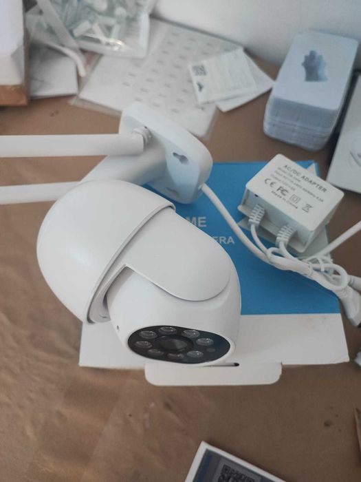 Camera de Supraveghere exterior/interior, 8MP, rotativa 360°, Wi-Fi