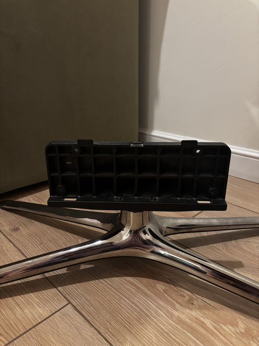 Подставка под телевизор