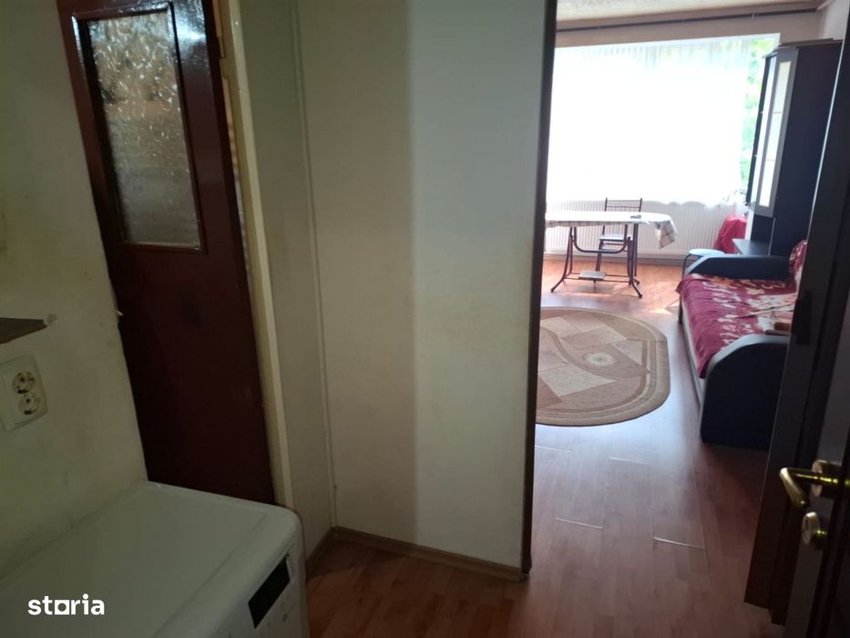 Garsonieră de vânzare, balcon și mobilată — fotografia 1