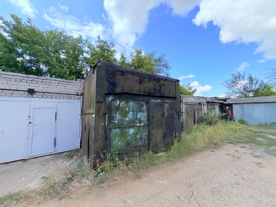 Гараж 32 м² г.к.Таксопарк