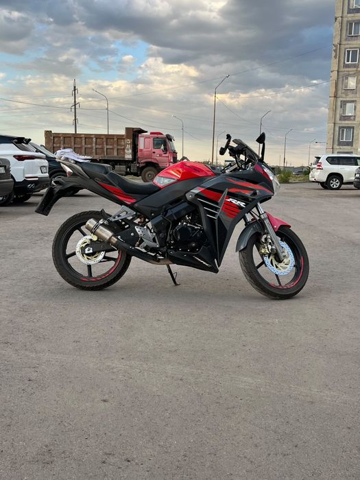 Продам мотоцикл Racer sky way 300cs