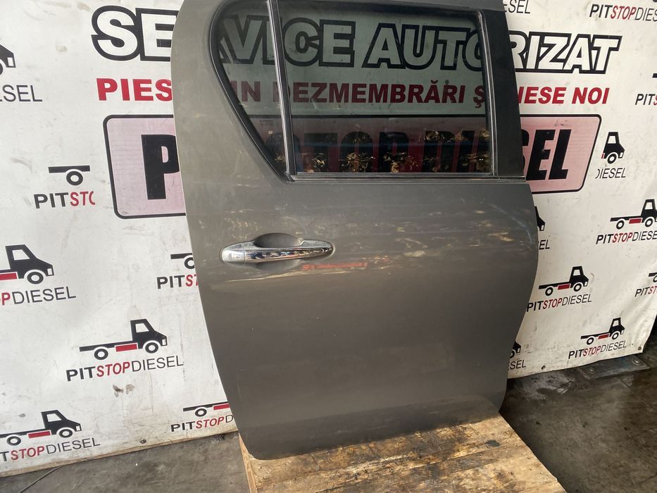 usa dreapta spate toyota hilux 2017 2018 2019 2020 2021 2022 2023 2024