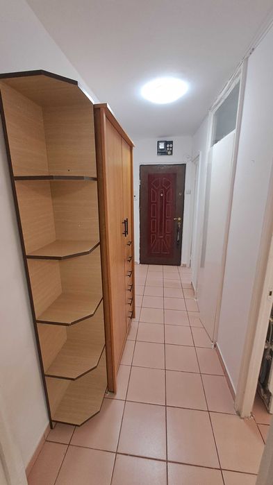 Inchiriez apartament 1 camera decomandat, 32 mp + balcon, Complexul Studentesc