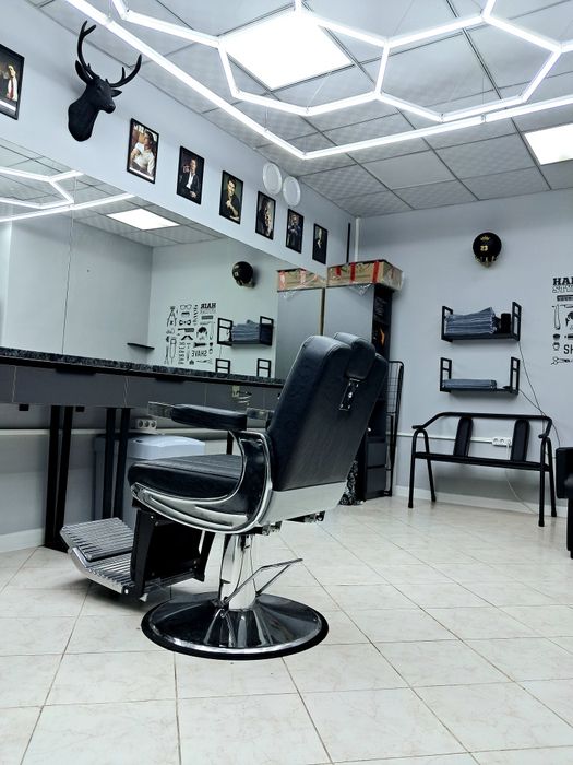 Сдам кресло для барберов