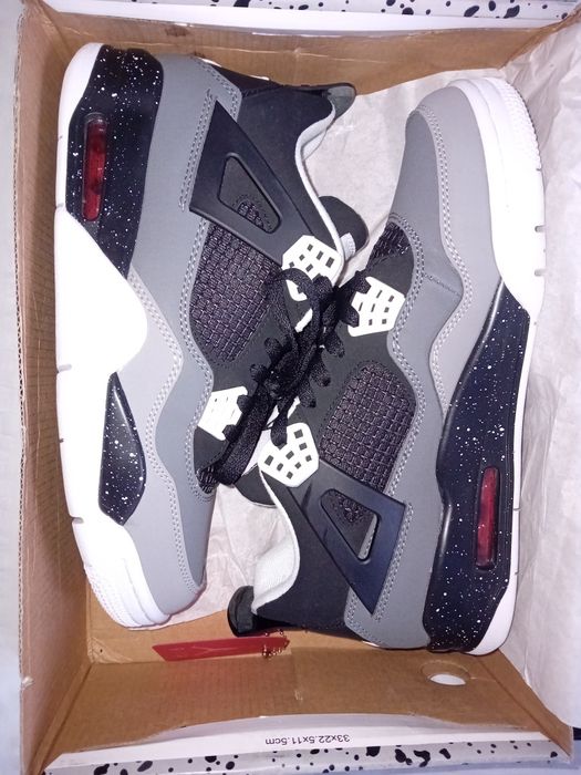 Jordan 4  fear mărimea 41