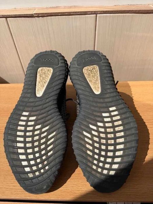 Adidas Yeezy 350 V2 Yecheil