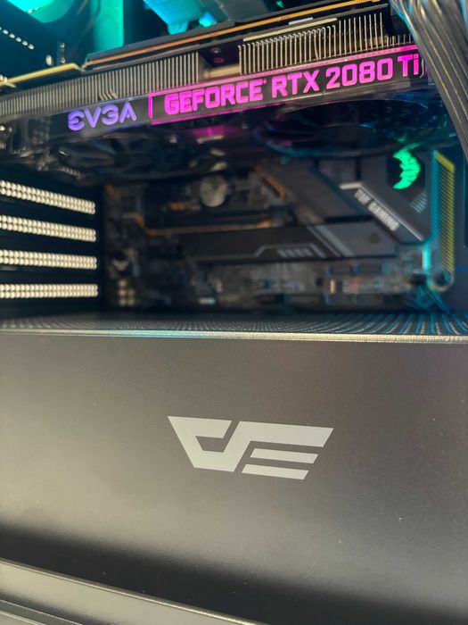 Геймърски компютър Intel Core i7 9700, RTX 2080 Ti 11GB, 16GB ram