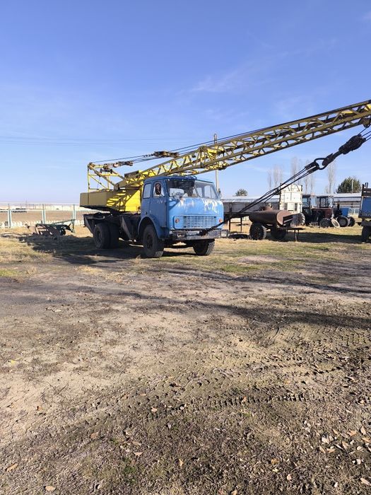 Автокран МАЗ продается срочно