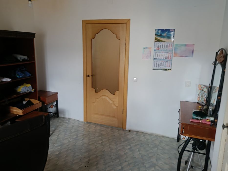 Продается дом в центре за Таиром