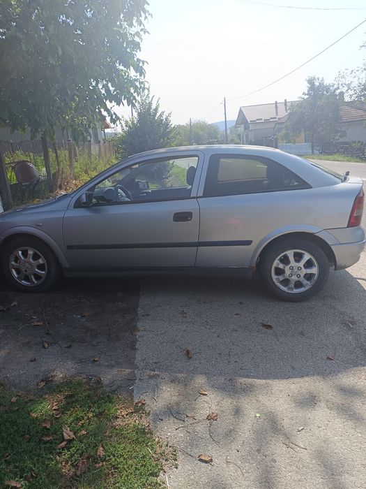 Vând Audi A4 B6 și Opel Astra G