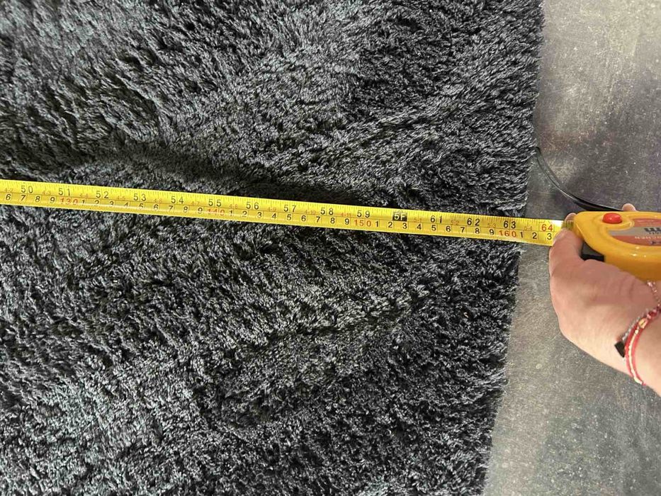 Овален килим черен -чисто нов