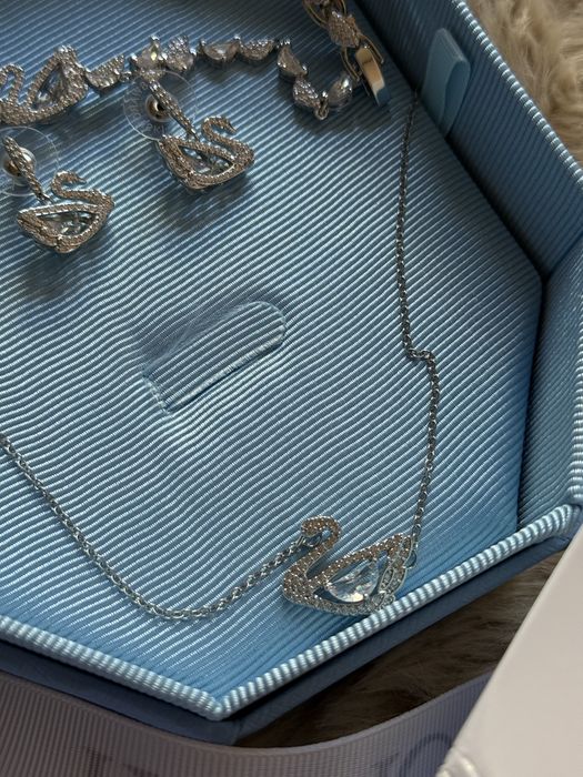 Swarovski set.