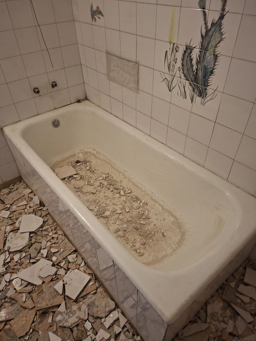Cada/Vana baie din fonta in stare foarte buna