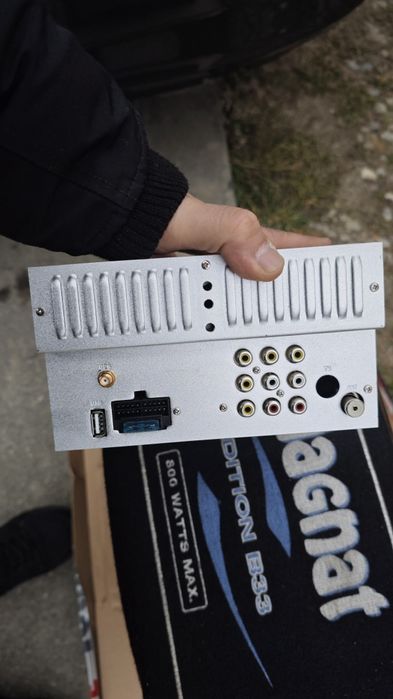 Magnat subwoofer + amplificator statie + Navigatie Android
