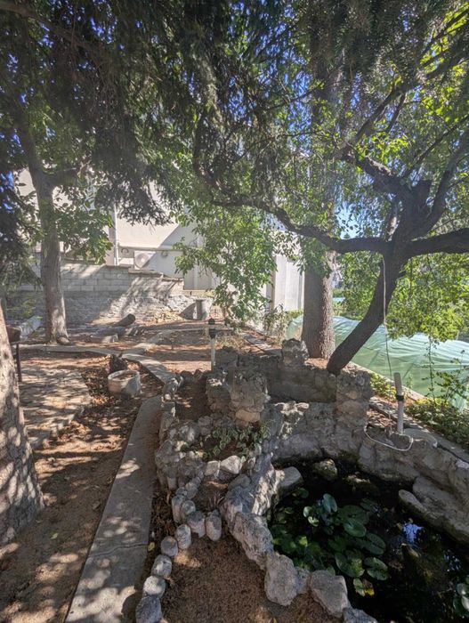 Продавам къща до сп. Марек