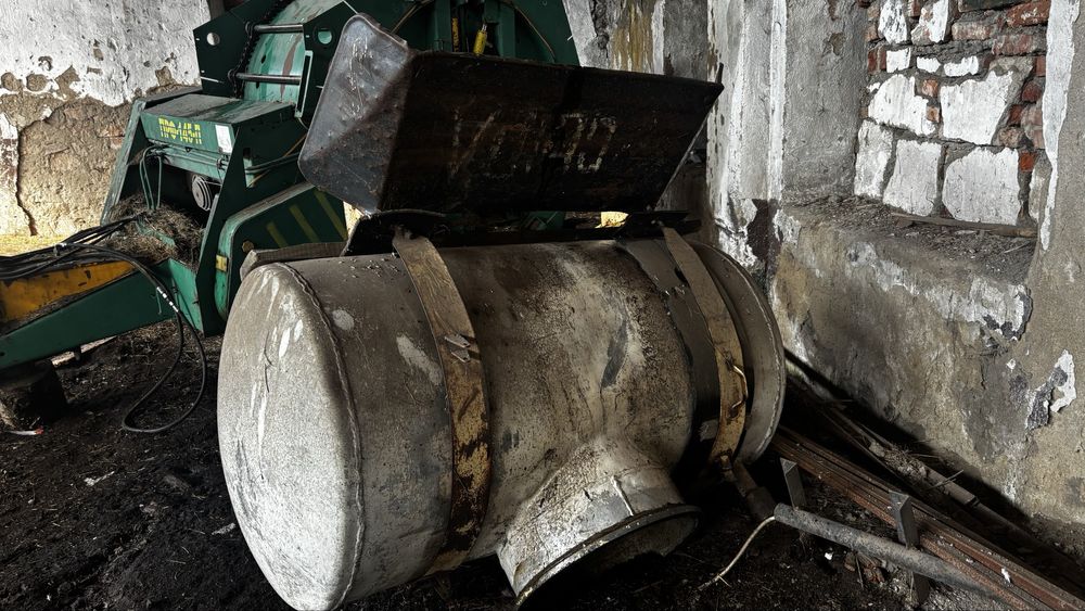 Алюминиевая емкость (бочка) ~1.5 куба.