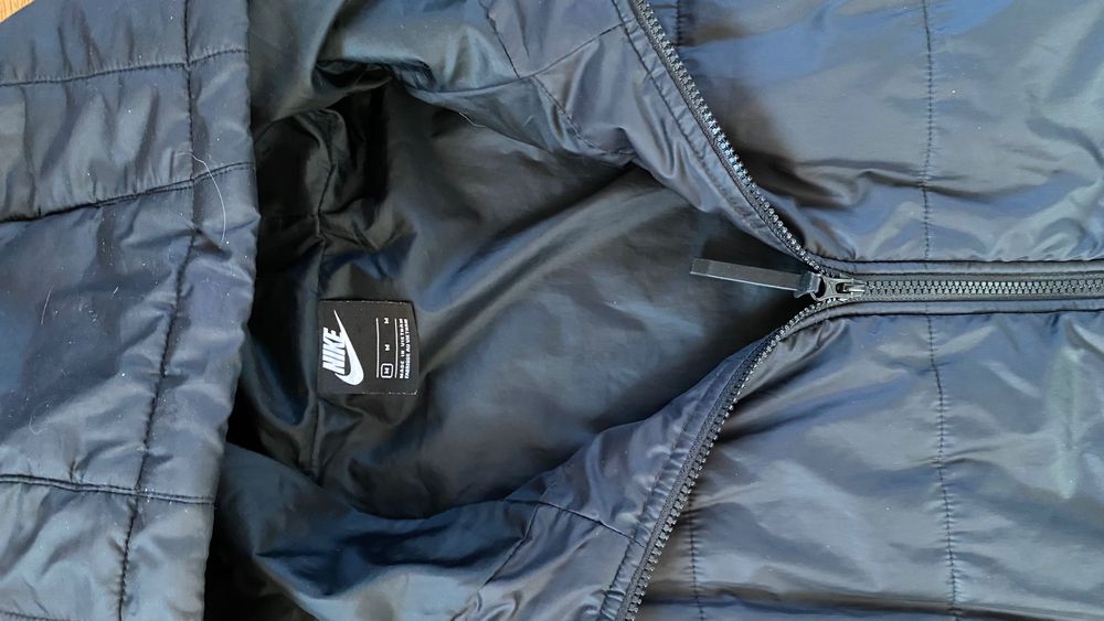 Nike яке L, ASOS пухено S