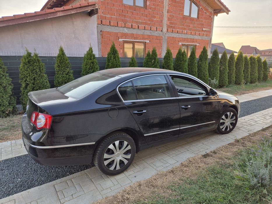 Vw Passat B6 2.0 TDI 140 Cp 6+1 Viteze  Climatronic Webasto Parktronic Tempomat
