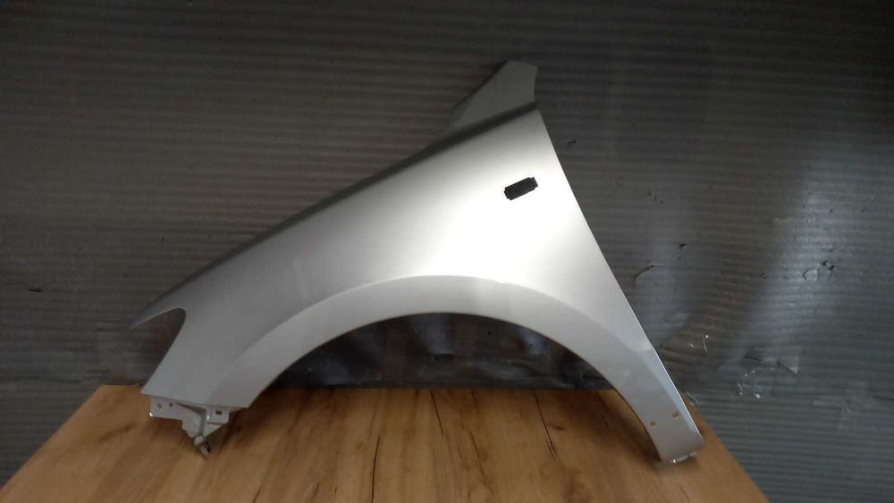 Aripa Fata Stanga Hyundai Santa-Fe 2005-2009 (i6M (Gri))