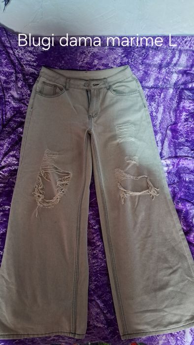 Blugi dama marimea M/L aproape noi