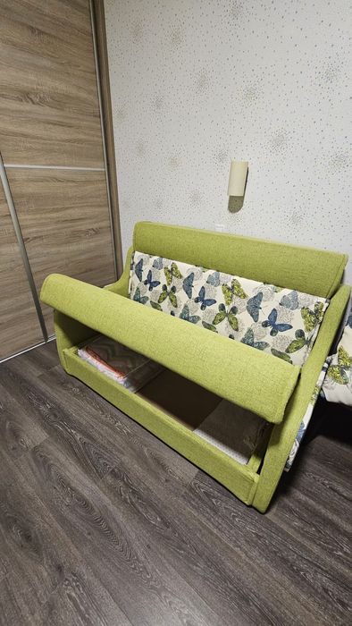 Vand URGENT canapea extensibila