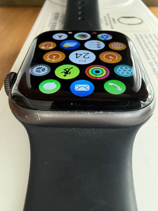 Apple watch 5 series 44 mm.