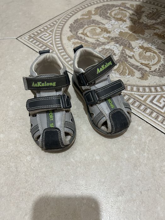 Продам летние детские сандалики