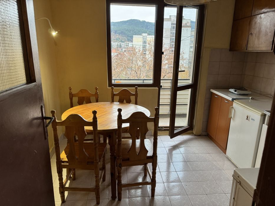 Дава се под наем Тристаен апартамент в Кюстендил, Запад - 60 кв.м за 280.5 € - Снимка #6