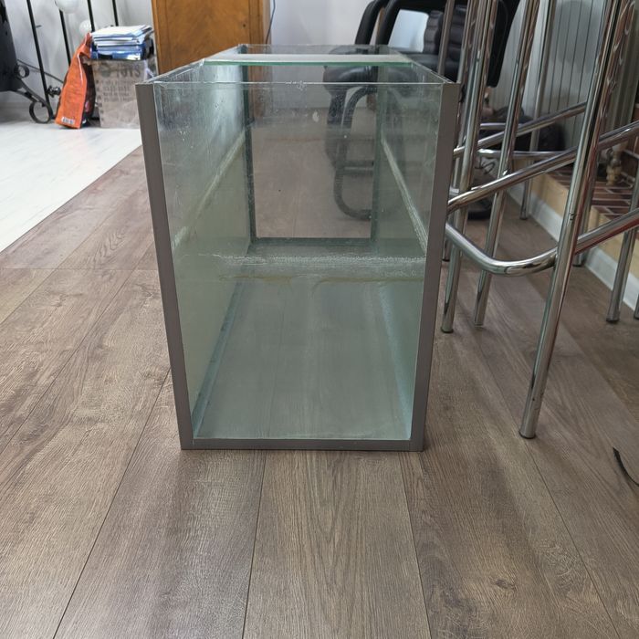 Аквариум для рыбок.