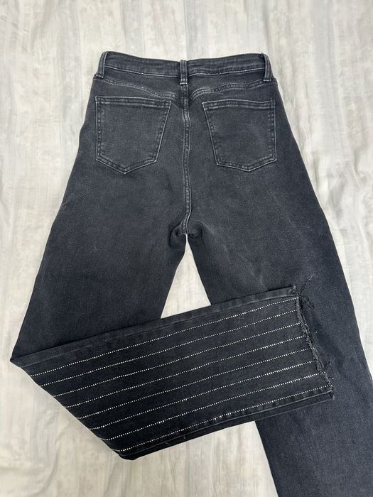 Черни дънки с камъни