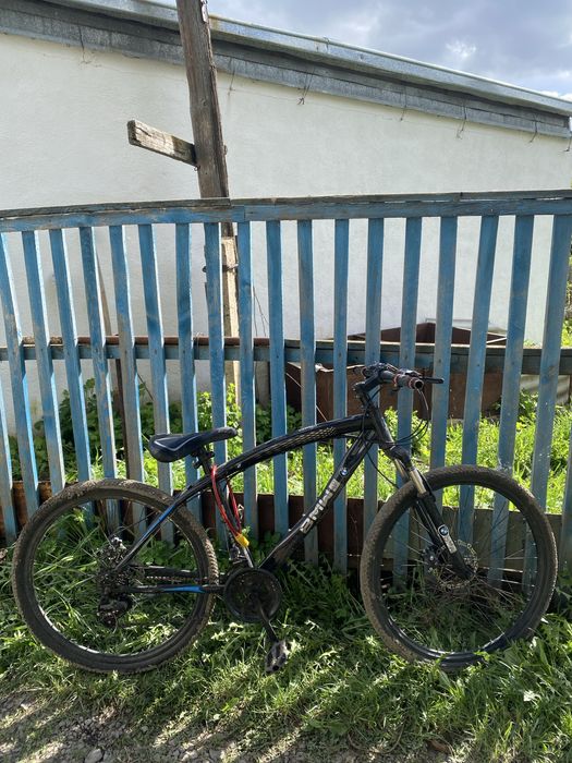 Продам велик нуждается маленький ремонт