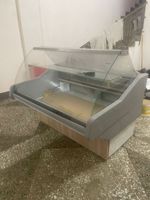 Холодильник продуктовый