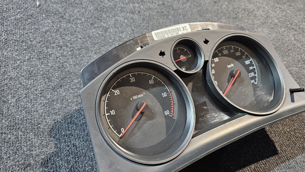 ceasuri de bord opel astra h