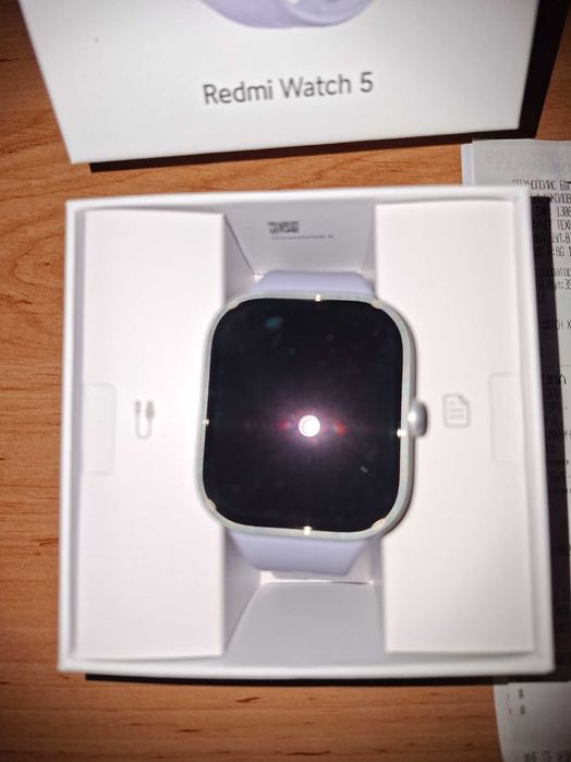 Спешно !!! Смарт часовник Redmi Watch 5