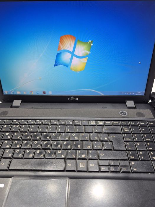 Продаю ноутбук Fujitsu