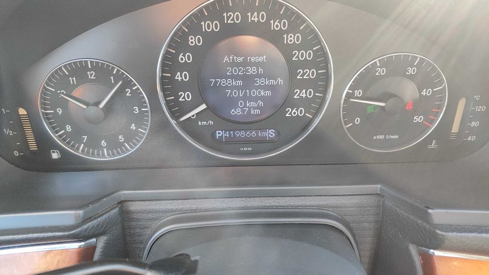 Mercedes-Benz E-class W211  2.7CDI