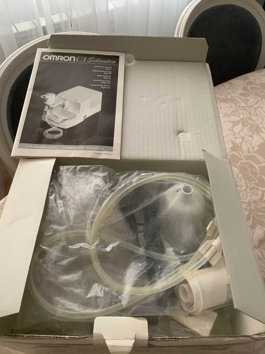 OMRON C1 компрессорный новый ингалятор