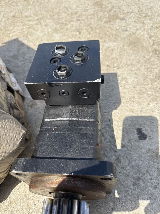 Pompa hidraulika hidromotor rotire mini neuson