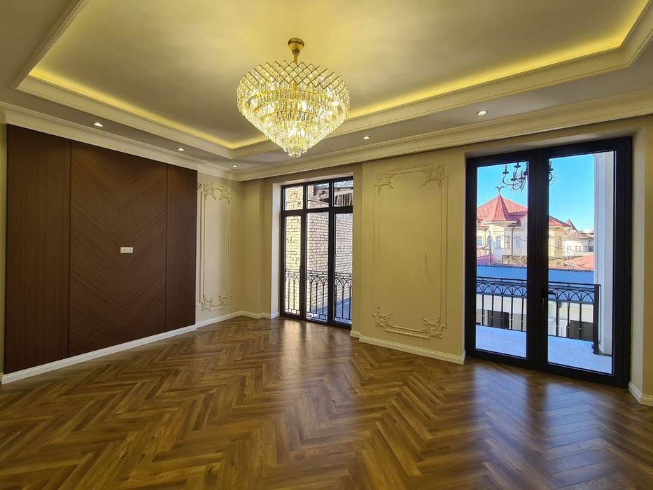 Евродом на Никитина с двумя бассейнами